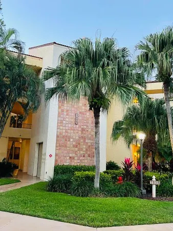 $2,400 | 7535 La Paz Boulevard, Unit 307, Boca Raton, FL 33433