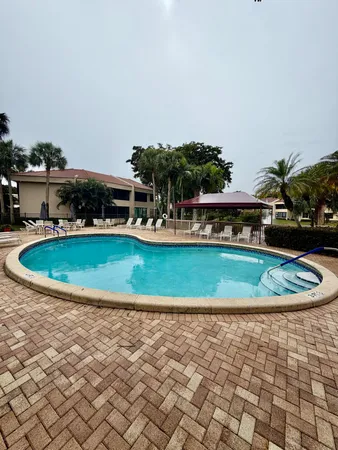 $2,400 | 7535 La Paz Boulevard, Unit 307, Boca Raton, FL 33433