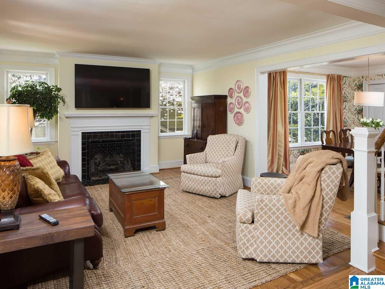 23 Spring Street Mountain Brook, AL 35213 - Photo 6 of 30