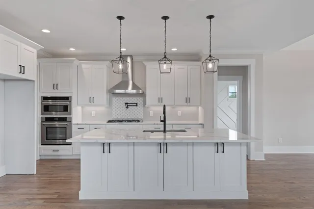 $724,000 | 614 Lakeshore Cove Drive, Unit 19, Fort Oglethorpe, GA 30742