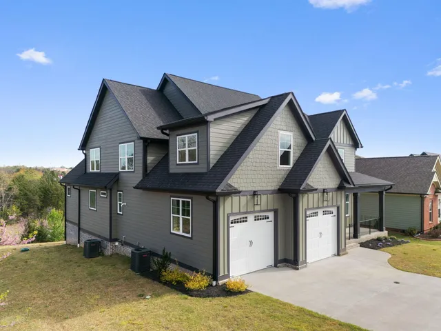 $724,000 | 614 Lakeshore Cove Drive, Unit 19, Fort Oglethorpe, GA 30742