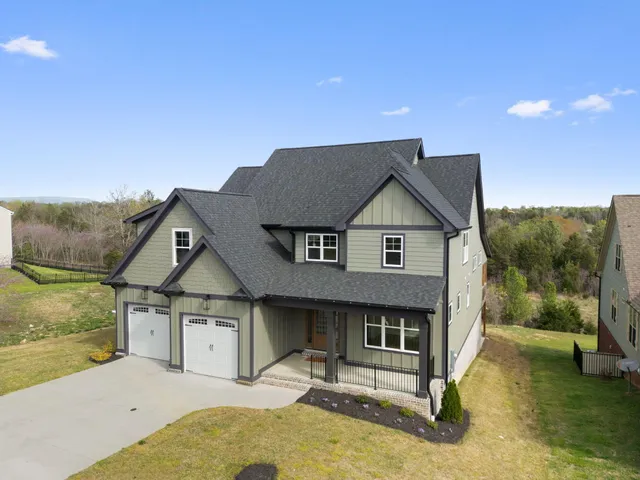 $724,000 | 614 Lakeshore Cove Drive, Unit 19, Fort Oglethorpe, GA 30742