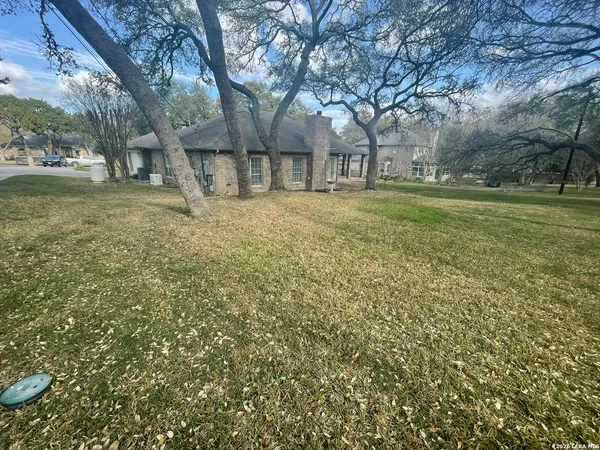 $2,975 | 21017 Hickory Bend, Garden Ridge, TX 78266