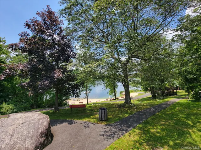 $118,500 | 3300 Baker Highway, Unit 16, Mohegan Lake, NY 10547