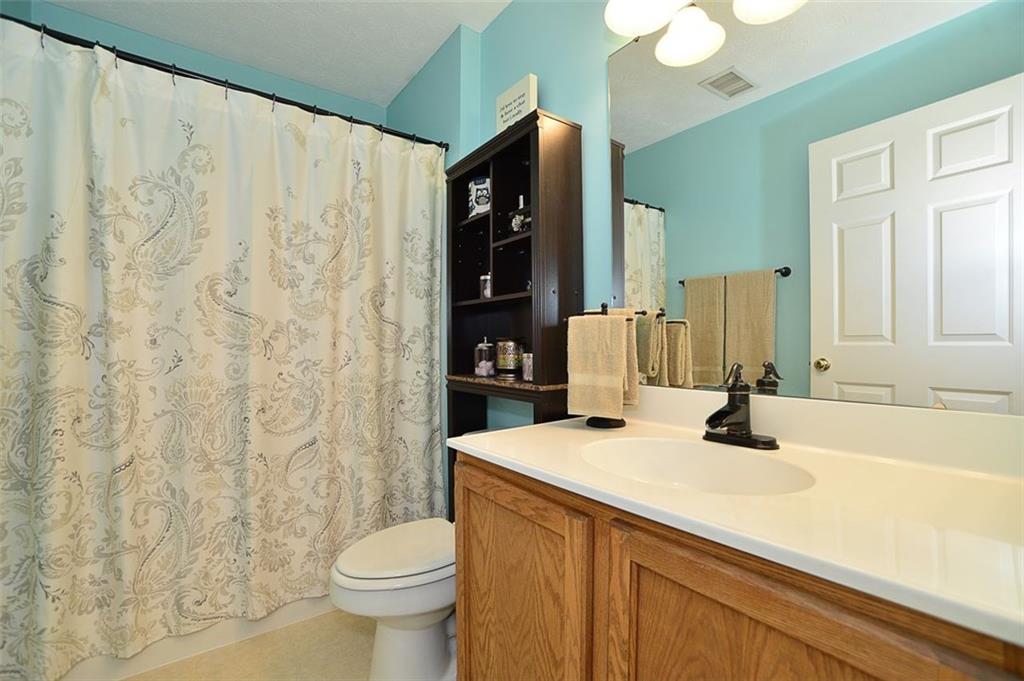 227 Field Club Circle McKees Rocks, PA 15136 - Photo 19 of 25 2nd Floor - Full Bath