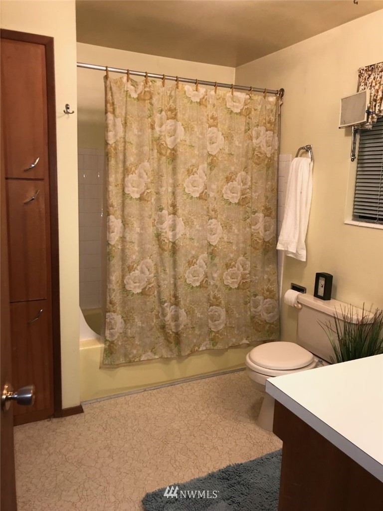 17637 110th Avenue Southeast Renton, WA 98055 - Photo 18 of 23 Gallery Image 18