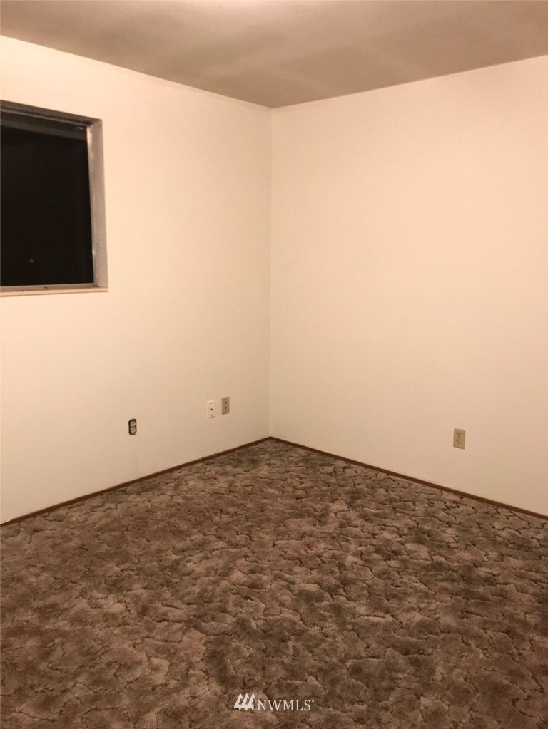 17637 110th Avenue Southeast Renton, WA 98055 - Photo 20 of 23 Gallery Image 20