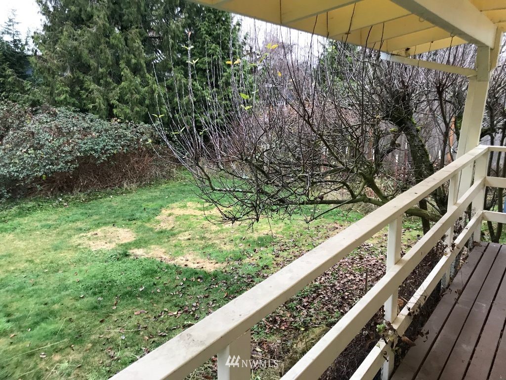 17637 110th Avenue Southeast Renton, WA 98055 - Photo 22 of 23 Gallery Image 22