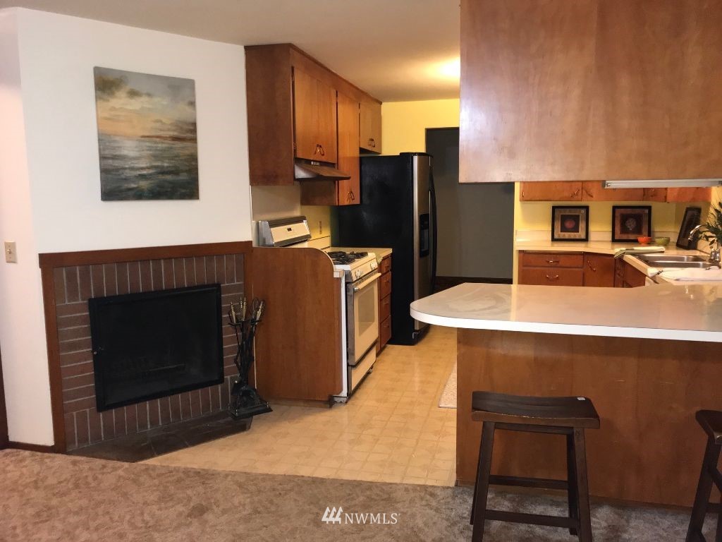 17637 110th Avenue Southeast Renton, WA 98055 - Photo 10 of 23 Gallery Image 10