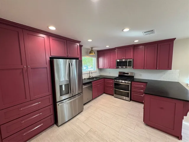 $2,400 | 9908 Willers Way, Austin, TX 78748