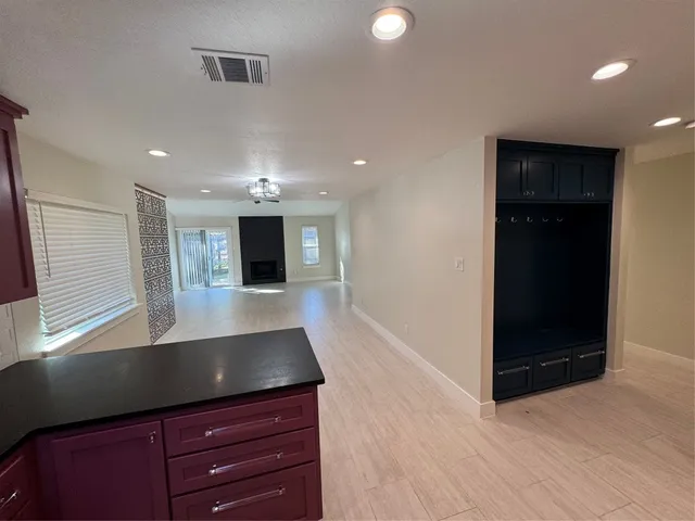 $2,400 | 9908 Willers Way, Austin, TX 78748