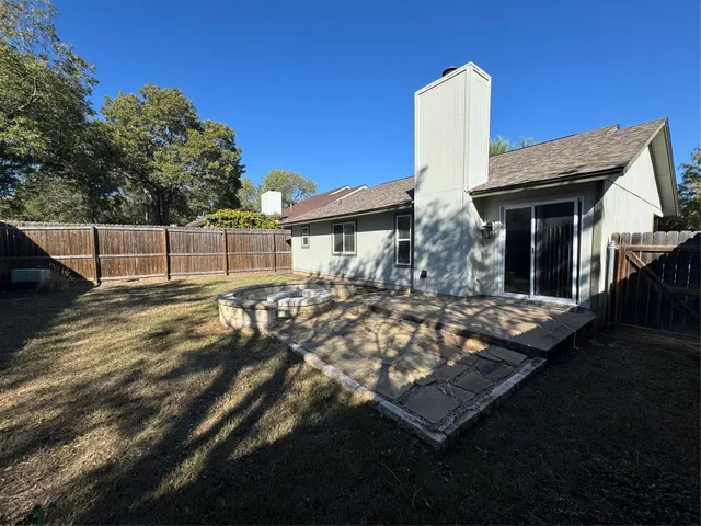 $2,400 | 9908 Willers Way, Austin, TX 78748