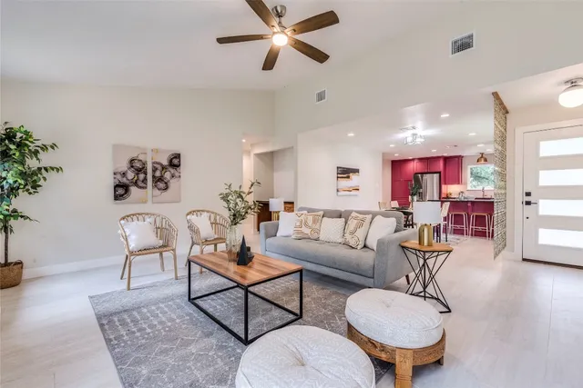 $2,400 | 9908 Willers Way, Austin, TX 78748