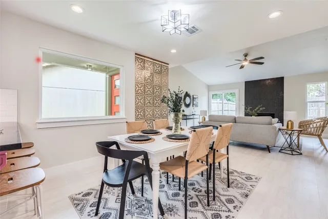 $2,400 | 9908 Willers Way, Austin, TX 78748