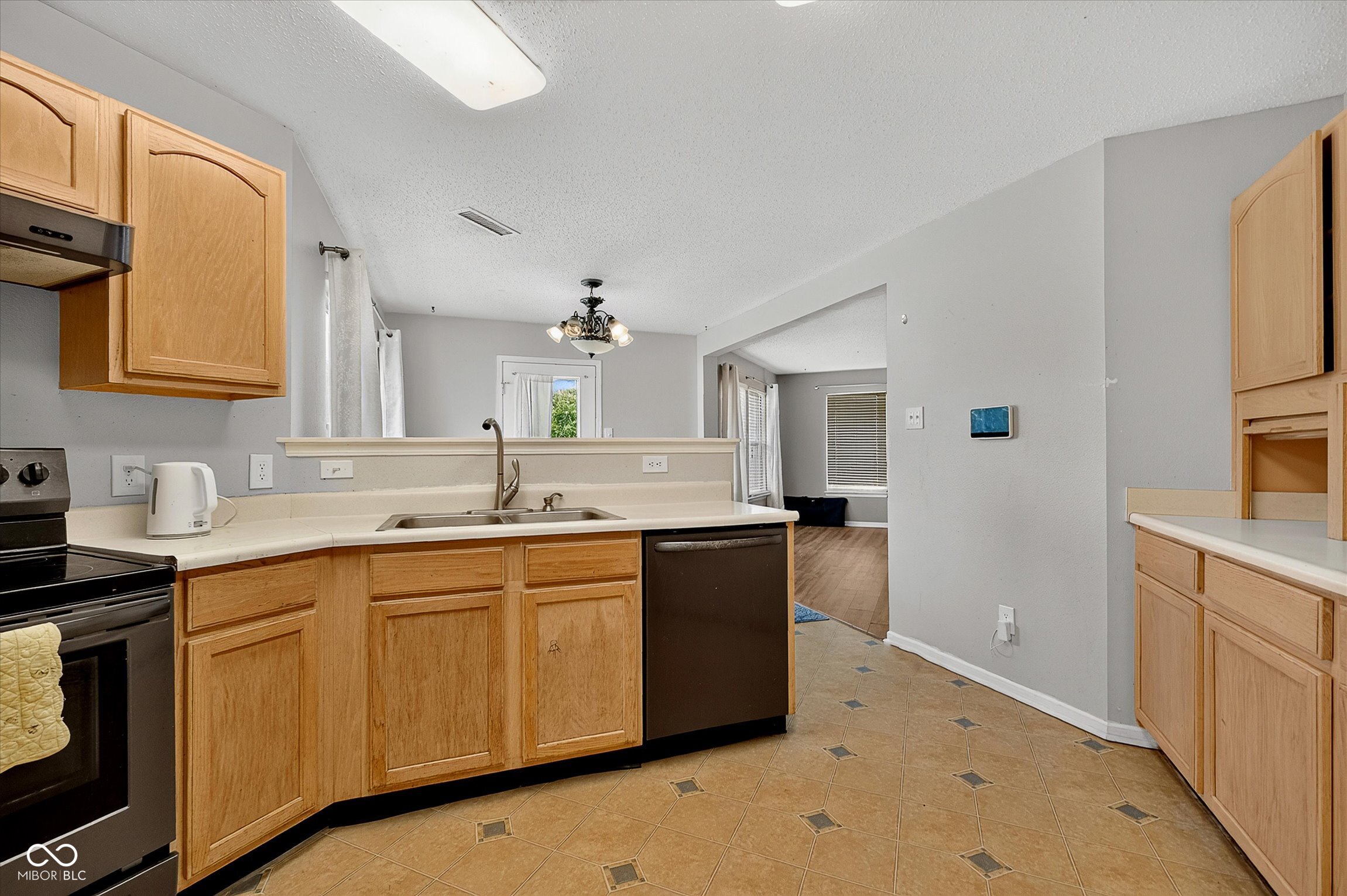 8422 Weathervane Court Indianapolis, IN 46239 - Photo 15 of 43