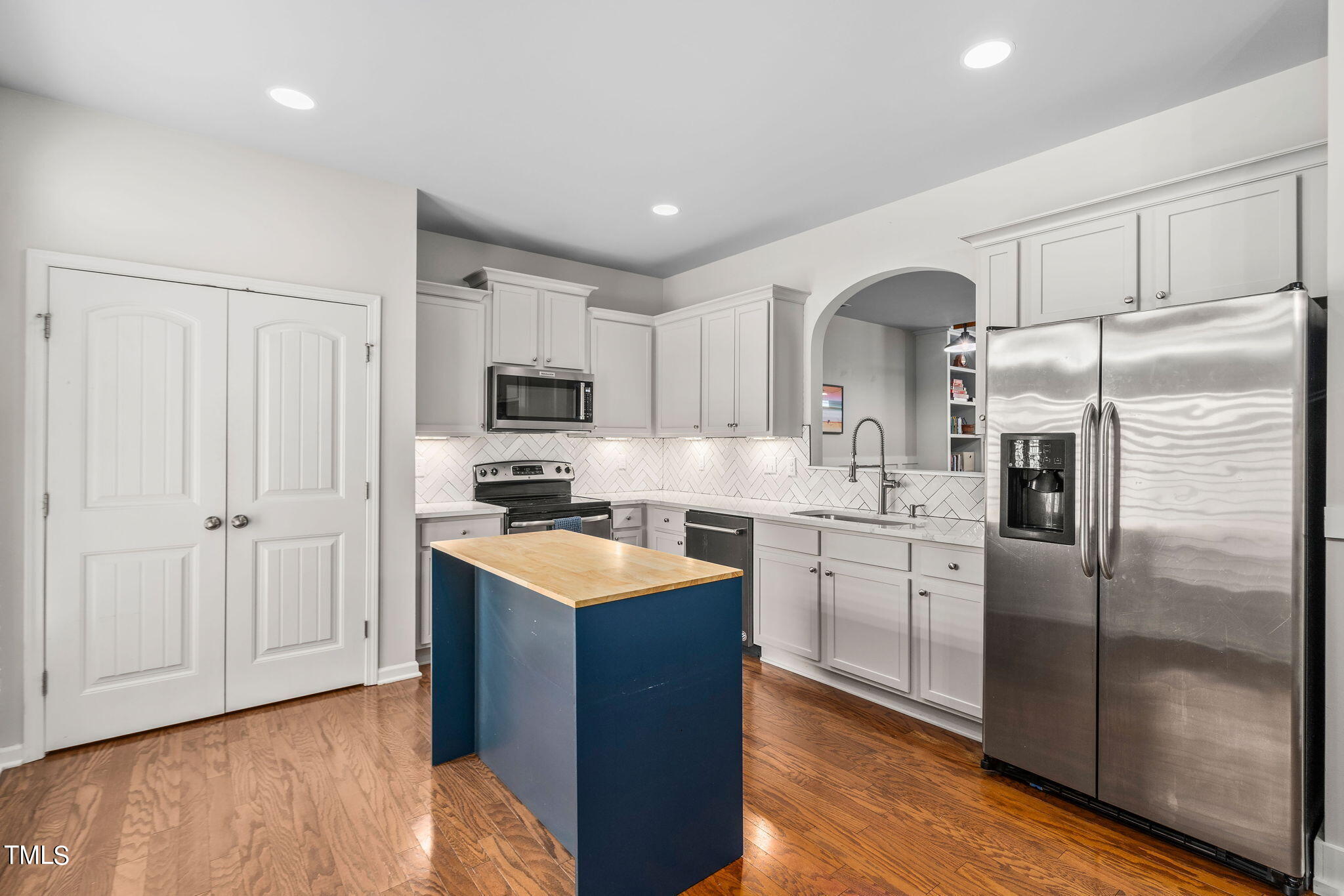 1328 Regulator Street Raleigh, NC 27603 - Photo 9 of 24 25-web-or-mls-1328-regulator-st