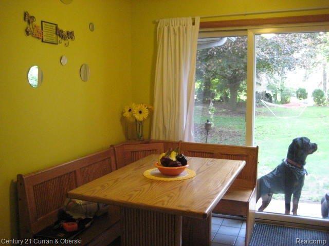 1 Ridgemont Court Dearborn, MI 48124 - Photo 13 of 23 Eating Space in Kitchen