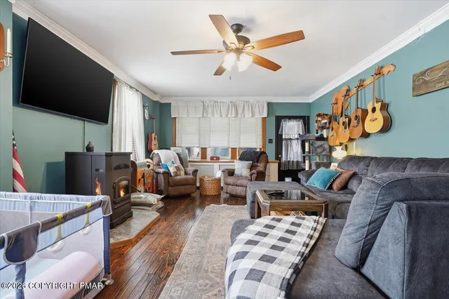 $349,900 | 405 East Landis Street, Coopersburg, PA 18036