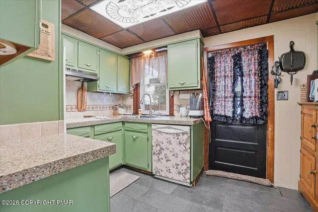 $349,900 | 405 East Landis Street, Coopersburg, PA 18036