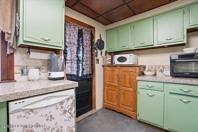 $349,900 | 405 East Landis Street, Coopersburg, PA 18036