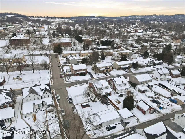 $349,900 | 405 East Landis Street, Coopersburg, PA 18036