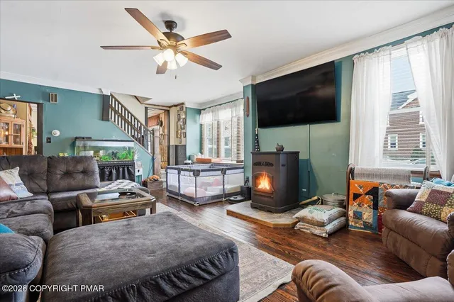 $349,900 | 405 East Landis Street, Coopersburg, PA 18036