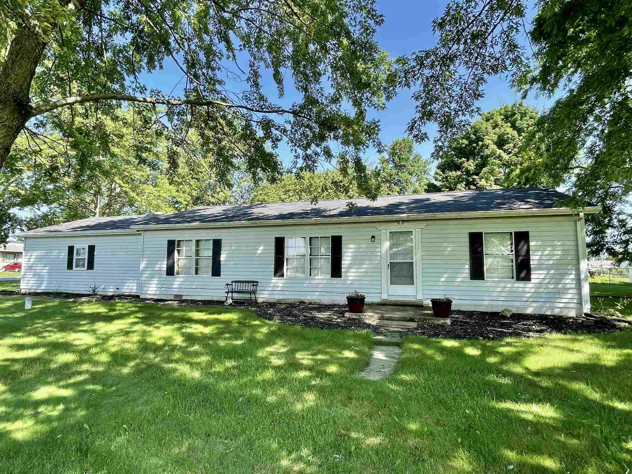 1271 South Apple Tree Lane Rochester, IN 46975 - Photo 1 of 20 Gallery Image 1