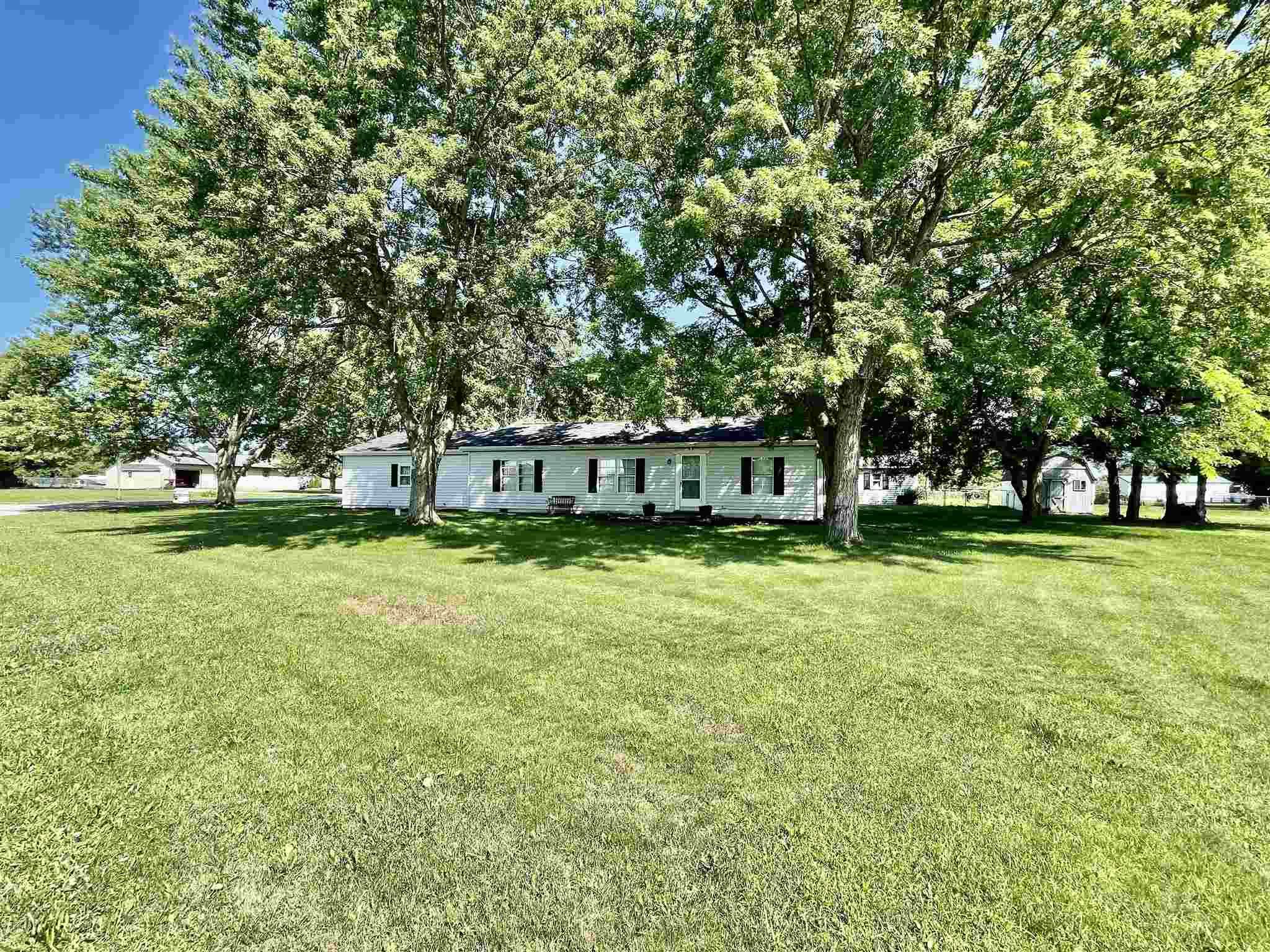 1271 South Apple Tree Lane Rochester, IN 46975 - Photo 2 of 20 Gallery Image 2
