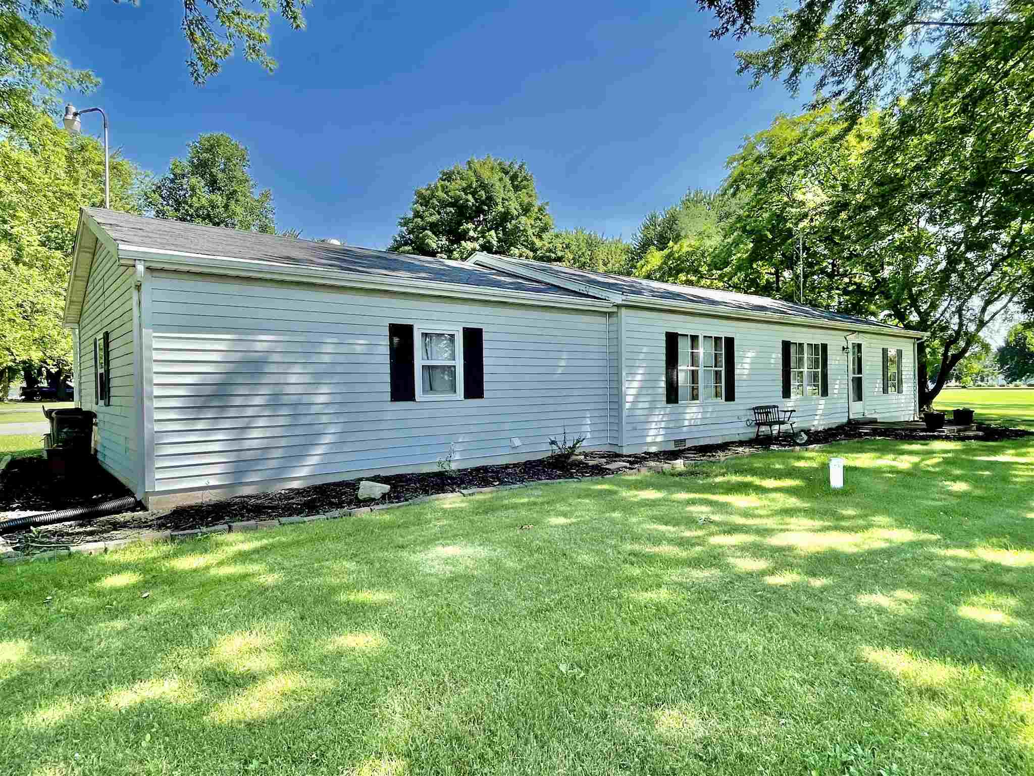 1271 South Apple Tree Lane Rochester, IN 46975 - Photo 3 of 20 Gallery Image 3