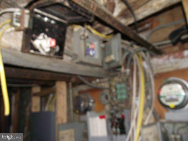 3804 Bonner Road Baltimore, MD 21216 - Photo 7 of 22 Interior (General)