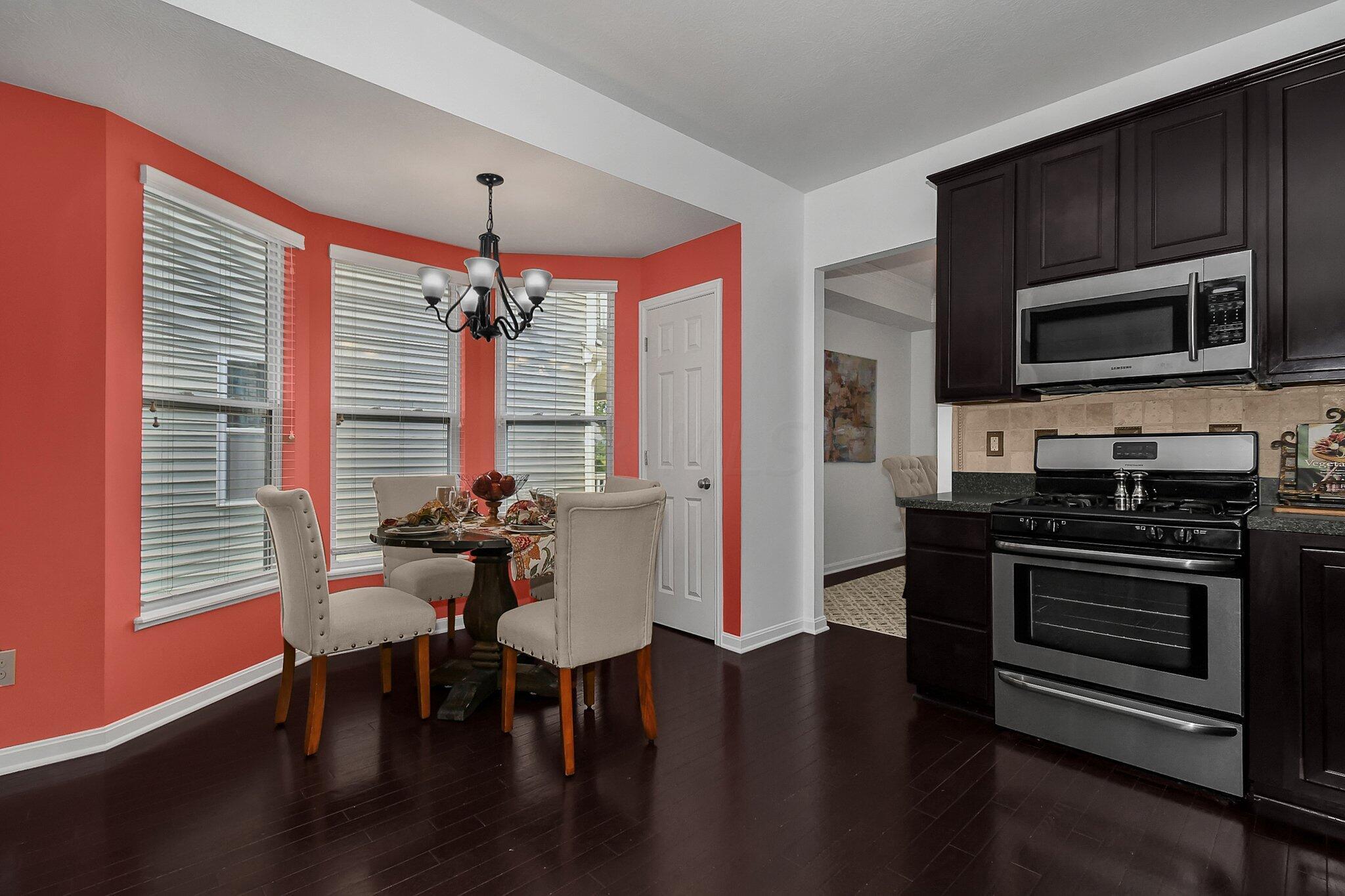 5689 Gingrey Road Dublin, OH 43016 - Photo 14 of 36 Kitchen