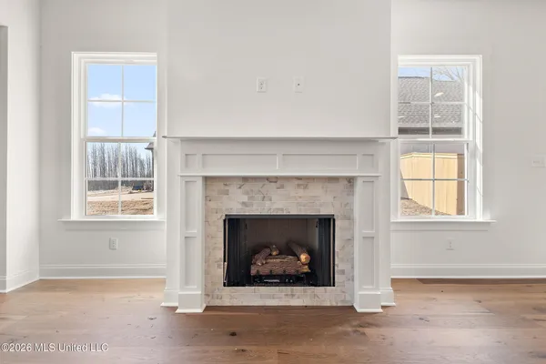 $399,900 | 836 Coahoma Court, Nesbit, MS 38651