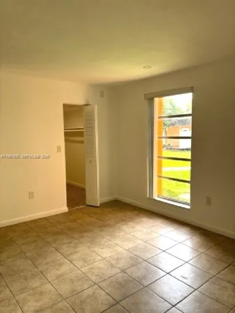 $1,850 | 9493 Southwest 76th Street, Unit L4, Miami, FL 33173