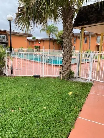 $1,850 | 9493 Southwest 76th Street, Unit L4, Miami, FL 33173