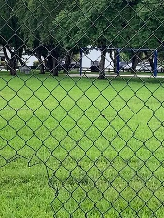 $1,850 | 9493 Southwest 76th Street, Unit L4, Miami, FL 33173