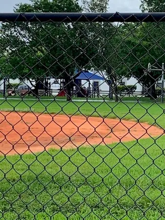 $1,850 | 9493 Southwest 76th Street, Unit L4, Miami, FL 33173