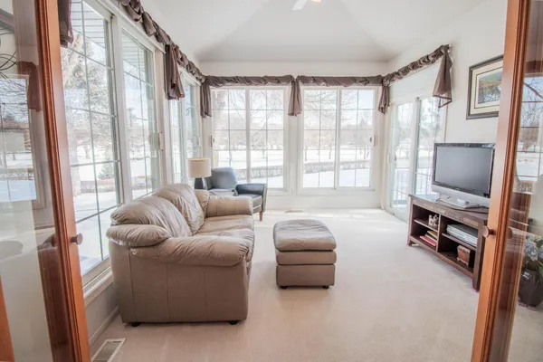 $350,000 | 409 19th Street Southeast, Willmar, MN 56201