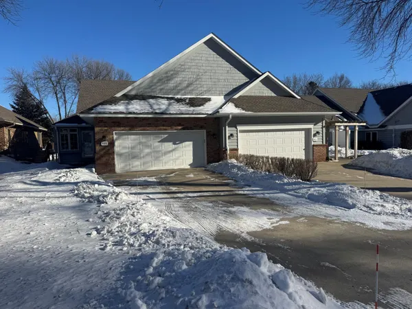 $350,000 | 409 19th Street Southeast, Willmar, MN 56201