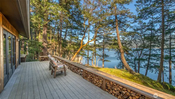 $1,895,000 | 79 Judd Cove Road, Orcas Island, WA 98245