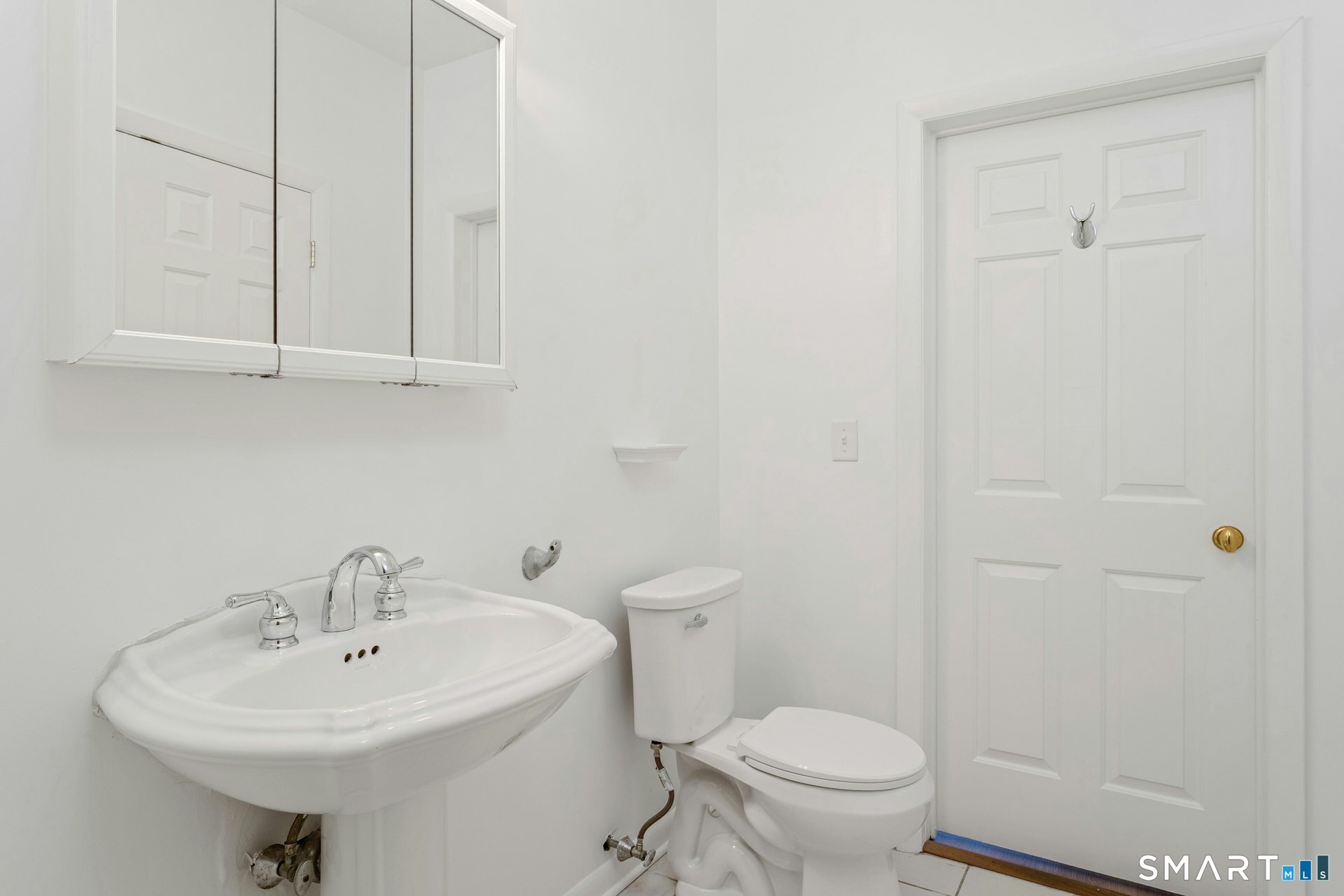 192 Frenchtown Road Bridgeport, CT 06606 - Photo 21 of 28 Lower Level Bath