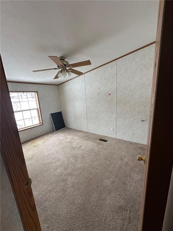 143 West Beechwood Road Bessemer, PA 16112 - Photo 9 of 18