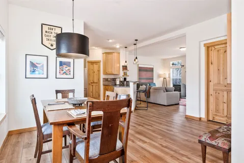 $775,000 | 32404 Ute Trail, Oak Creek, CO 80467