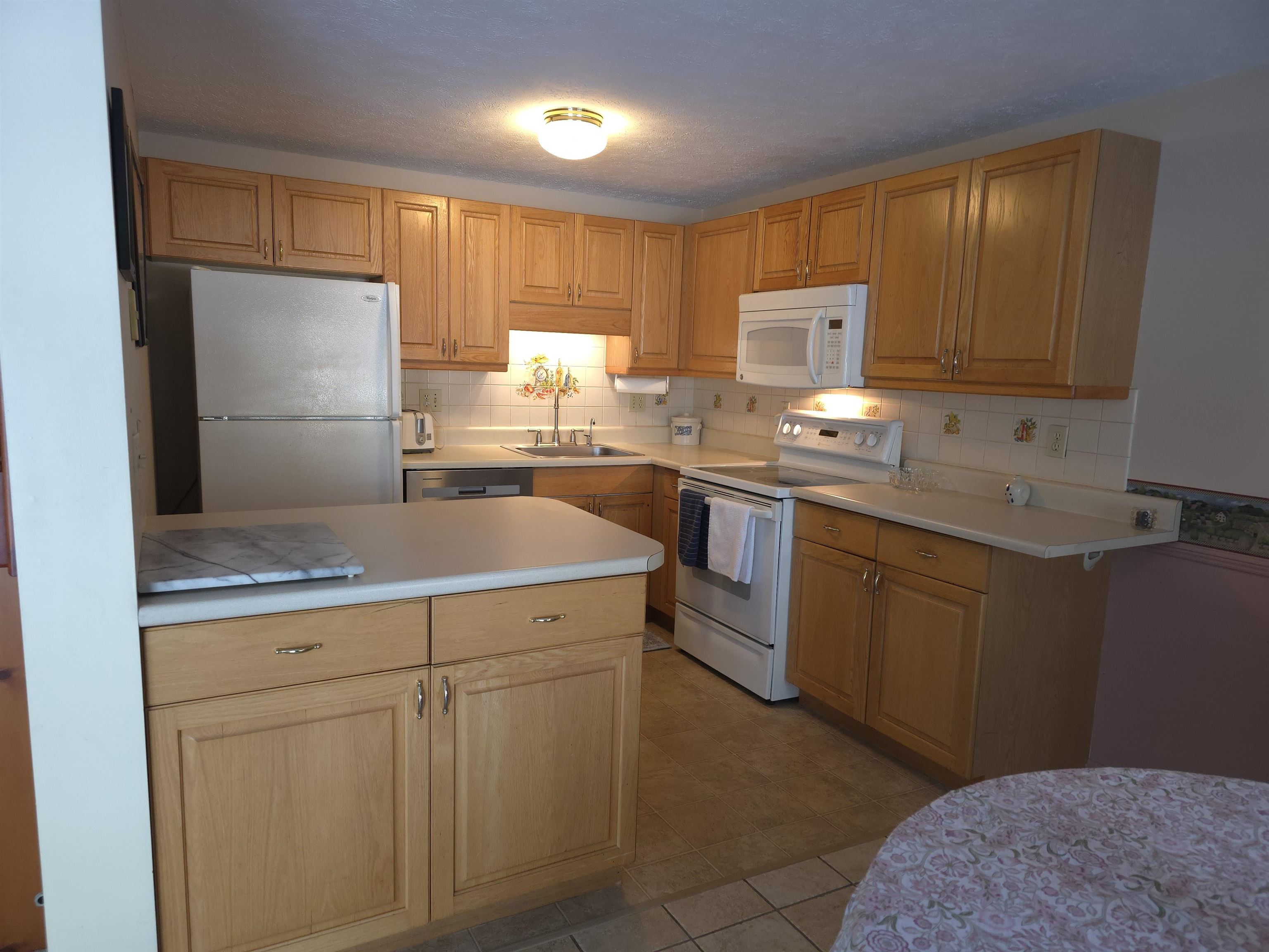 84 Branch Turnpike, Unit 70 Concord, NH 03301 - Photo 2 of 39