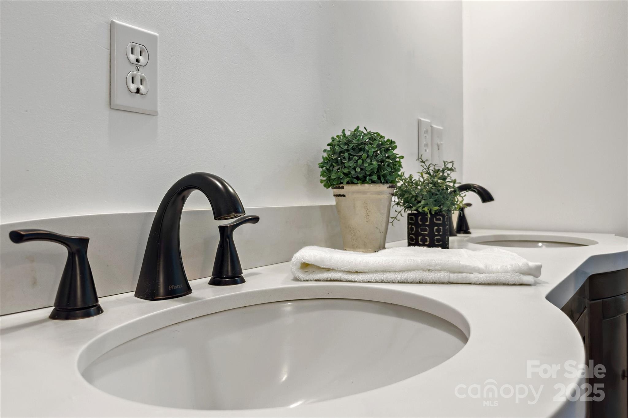 2526 Hankins Road Marion, NC 28752 - Photo 14 of 42