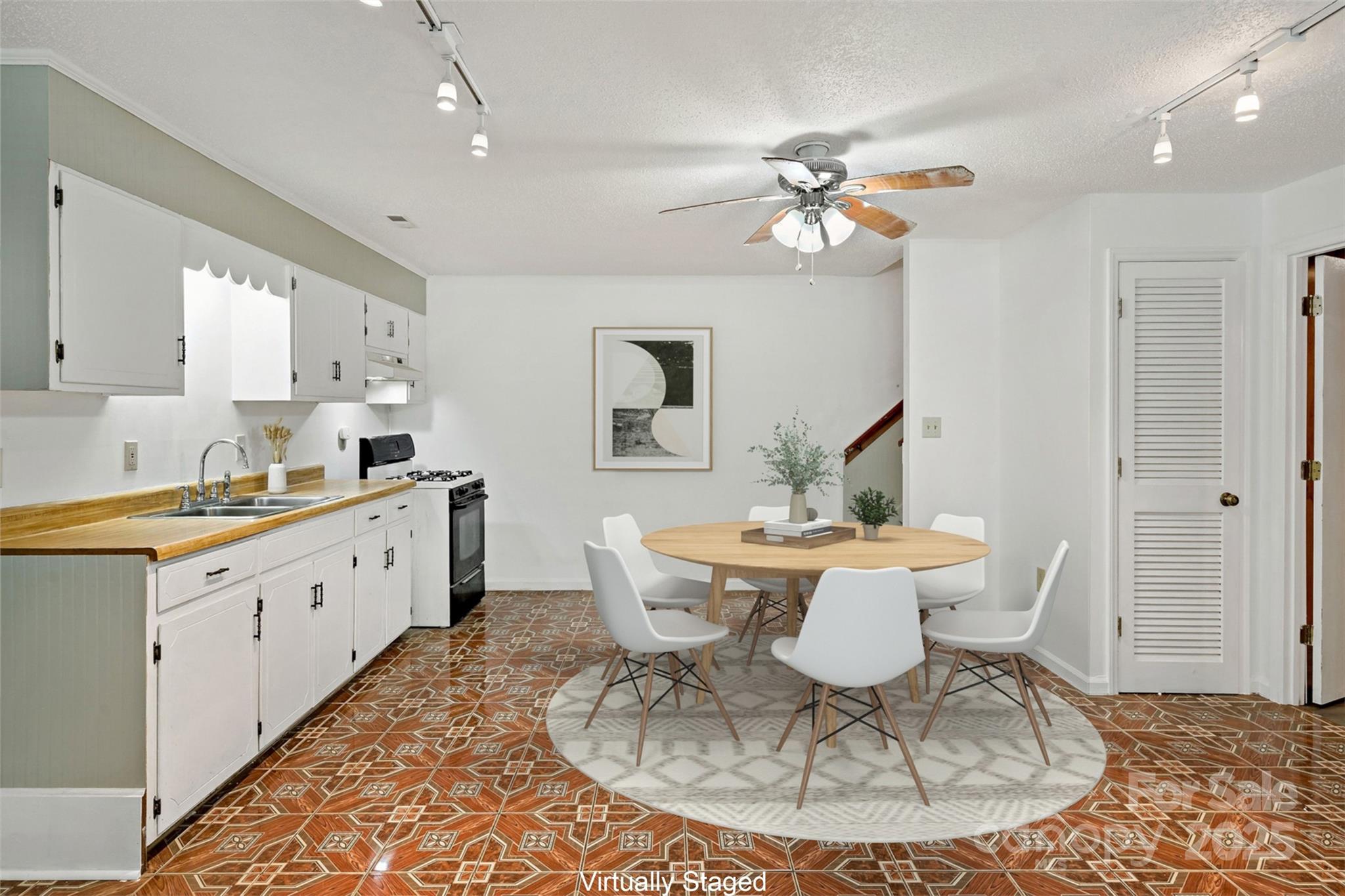 2526 Hankins Road Marion, NC 28752 - Photo 18 of 42