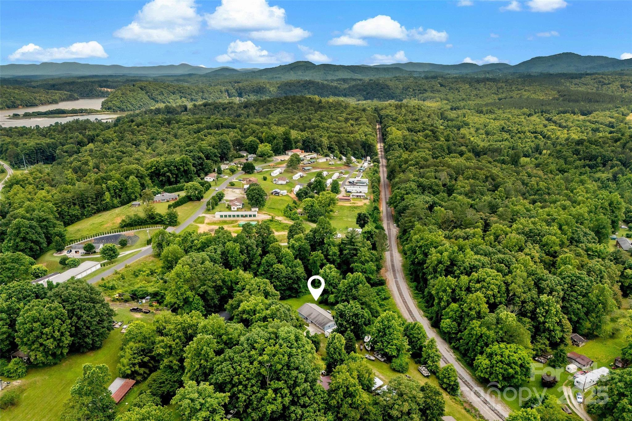 2526 Hankins Road Marion, NC 28752 - Photo 40 of 42