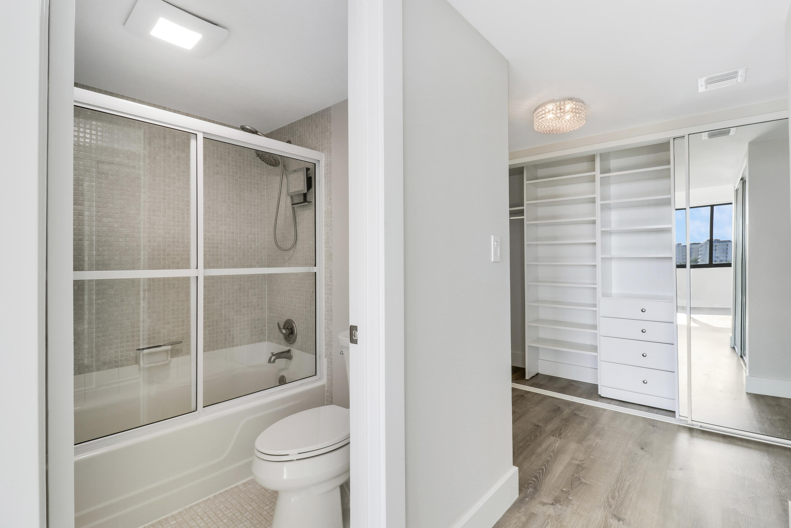 1605 Highway 1, Unit 604M3 Jupiter, FL 33477 - Photo 14 of 42 Primary Bathroom