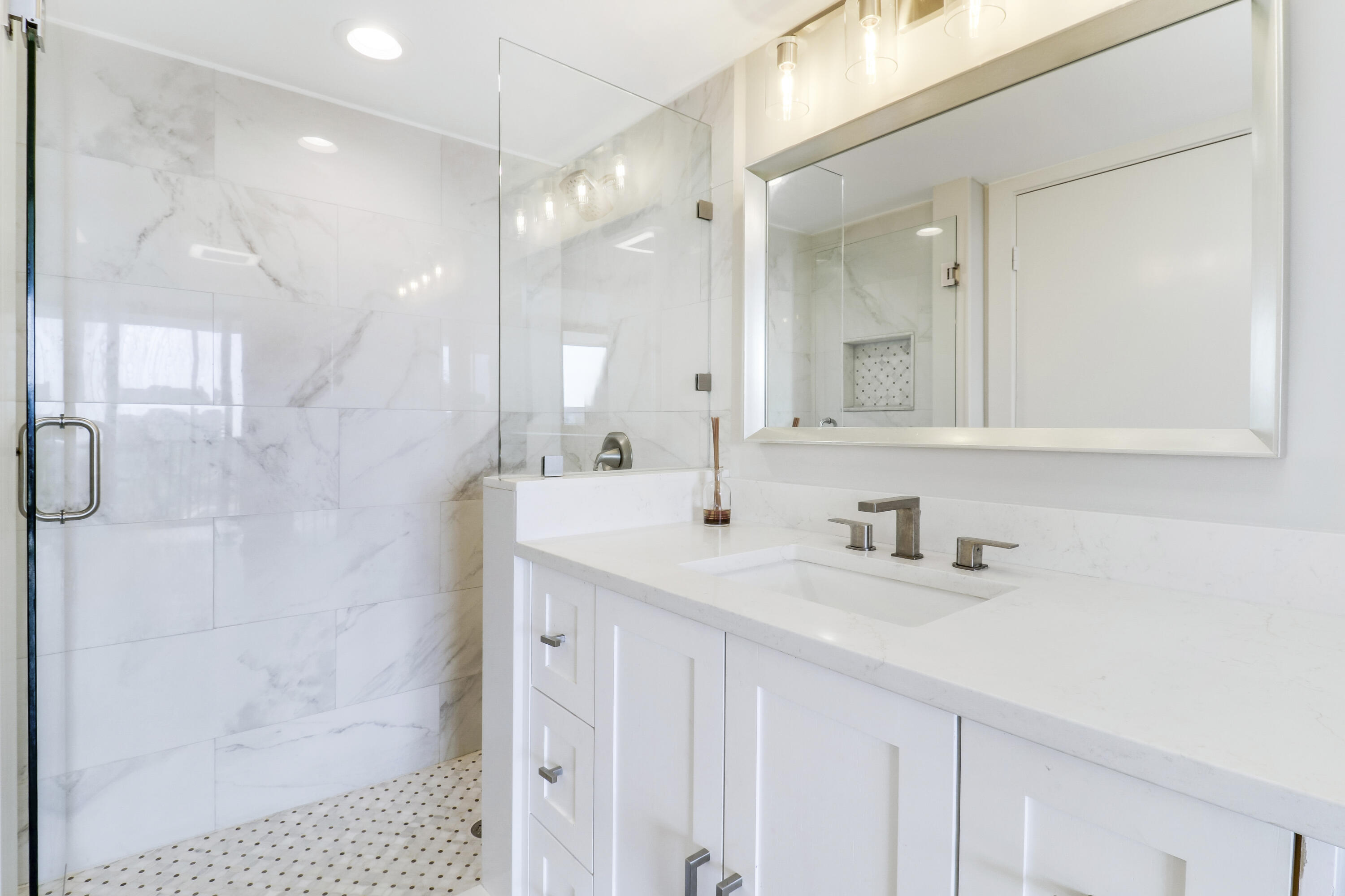 1605 Highway 1, Unit 604M3 Jupiter, FL 33477 - Photo 23 of 42 3rd Bathroom