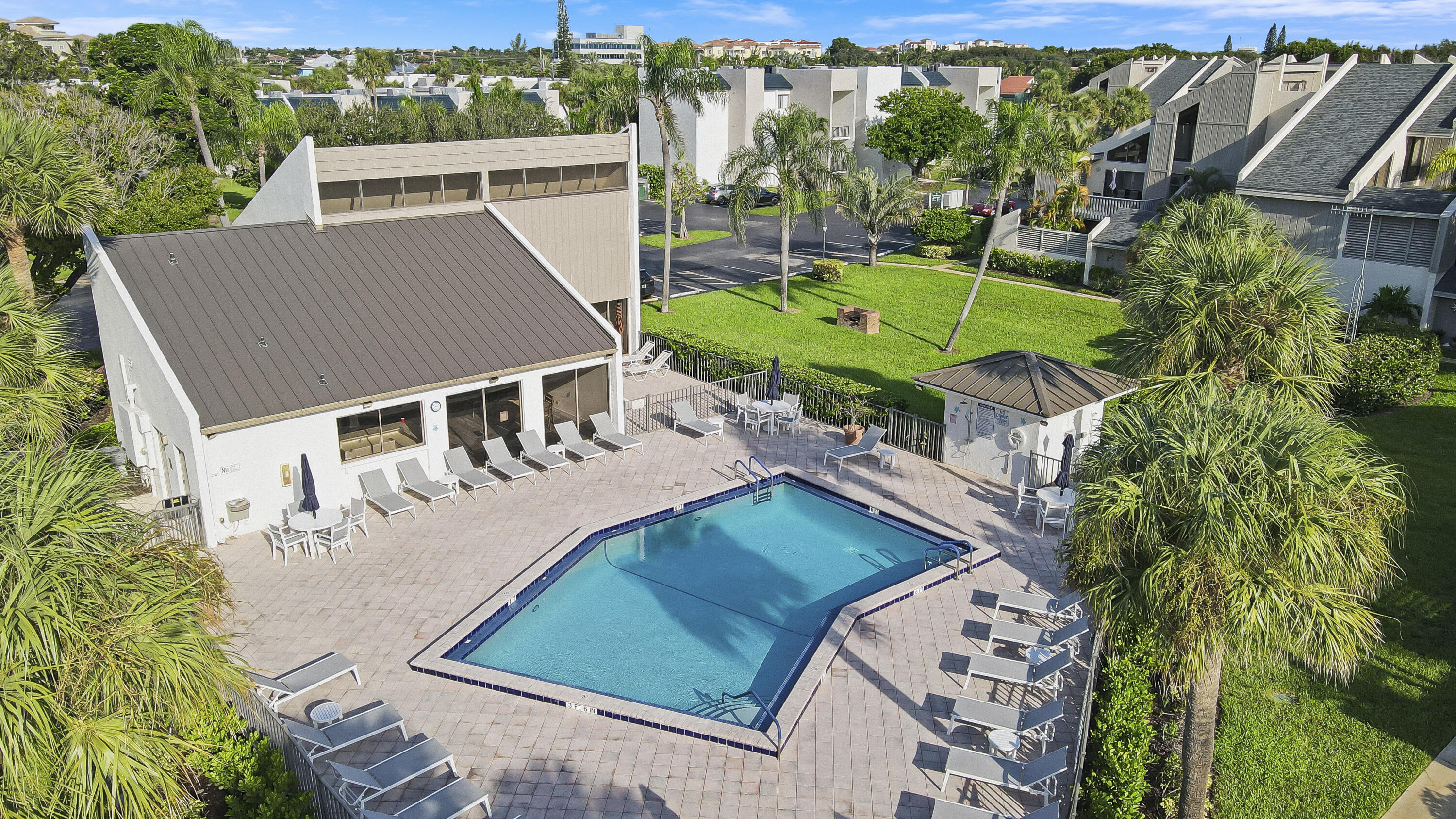 1605 Highway 1, Unit 604M3 Jupiter, FL 33477 - Photo 34 of 42 Community Pool