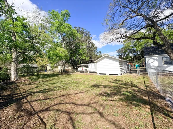 $1,600 | 3204 Avenue K, Bay City, TX 77414
